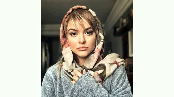 پیام تلخ دنیا مدنی به غزل شاکری ! + عکس