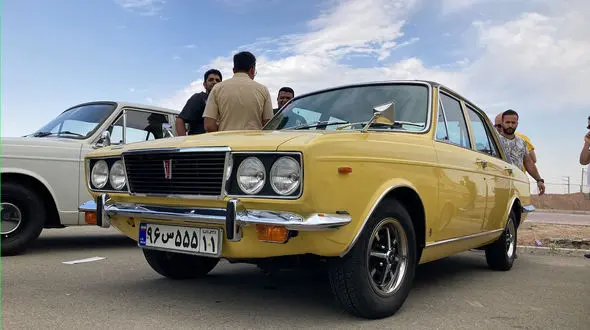 قیمت انواع مدل های پیکان در دهه 50 / پیکان دولوکس 53 مساوی با پفک نمکی 1402