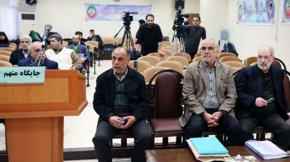 حکم مدیرعامل ودوعضو هیات مدیره بانک سرمایه در حال نگارش است/ مدیر عامل سابق بانک سرمایه بازداشت نشده است  