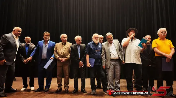 تجلیل از هنرمندان پیشکسوت؛ پاسداشت میراث هنری ایران + عکس و فیلم