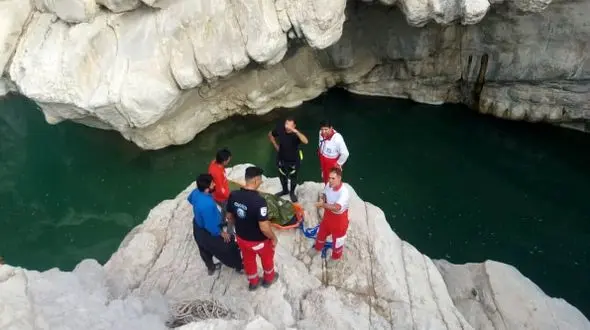 کشف جسد مرد ۴۰ ساله در رودخانه کرج