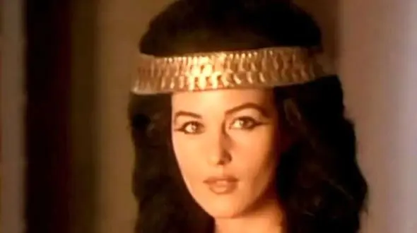 عکس / زلیخای سریال آمریکایی «یوسف» در ۷۹ سالگی / باز هم زلیخای ایرانی با بازی کتایون زیاحی زیباتره ...