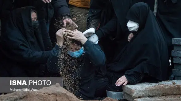 عکس ننه علی که دل ها را آزرده کرد / در مزار علی انصاریان چه گذشت؟!