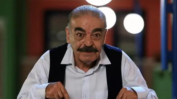 فیلم/ سکانس خنده دار رفتار حمید لولایی، بازیگر سریال زیر آسمان شهر با بچه فامیل/ فقط مرجانه گلچین...