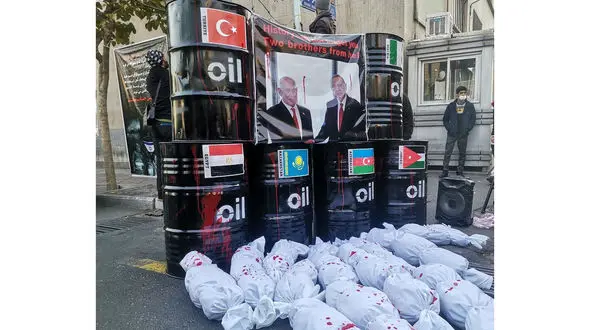 تظاهرات مقابل سفارت ترکیه در تهران برای توقف ارسال نفت به تل‌ آویو + فیلم