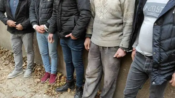 عربده کشان خیابان داوارن دستگیر شدند / مردم اراک از این 6 مرد وحشت داشتند