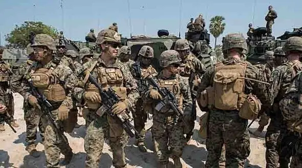 رسوایی جدید تفنگداران نیروی دریایی آمریکا با انتشار تصاویر زشت از زنان تفنگدار در فضای مجازی 