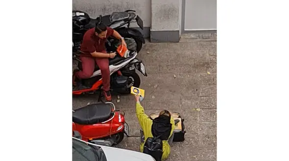 قصه دختر کتاب فروش تهران / سارا : کتاب فروختن امن ترین شغل است + فیلم