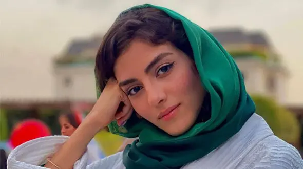 مانتوی مزونی و لاکچری پردیس پور عابدینی / شیک پوش ترین شد!