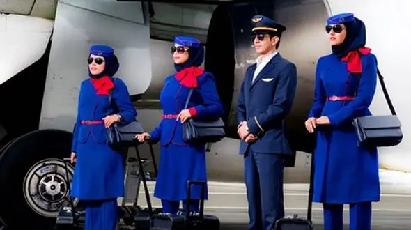 مروری بر زیباترین لباس مهمانداران کشور های مختلف/ شرکت هواپیمایی ریاض با الهام از مزارع اسطوخودوس عربستان سعودی+عکس