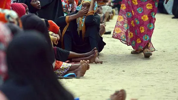  5 زنِ جادوگر  را زنده زنده در آتش سوزاندند!+عکس