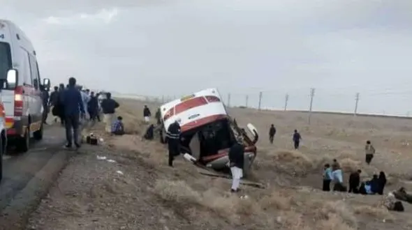 واژگونی هولناک اتوبوس در مسیر زاهدان -زابل / 9 نفر مجروح شدند 