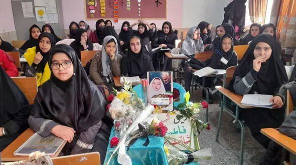 فیلم جای خالی دانش آموزان شهید در مدارس کرمان