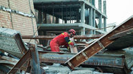 ببینید / نجات معجزه‌آسا یک کارگر هنگام تخریب غیراصولی یک برج غول پیکر