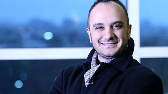 واکنش مجری ممنوع الکار در خصوص دانش آموزان سیل زده+ عکس