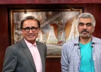 فیلم/  یادی کنیم از شعرخوانی دلنشین دکتر اسماعیل آذر از حضرت حافظ؛ «سال‌ها دل طلب جام جم از ما می‌کرد / وان چه خود داشت ز بیگانه تمنا می‌کرد»