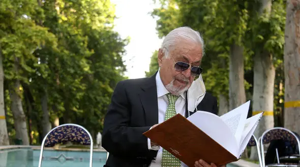 این مرد طراح صحنه فیلم های مطرح کشور بود / خسرو خورشیدی را بیشتر بشناسید + عکس 