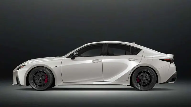 رنگ‌های محبوب سال ۲۰۲۵ در صنعت خودروسازی