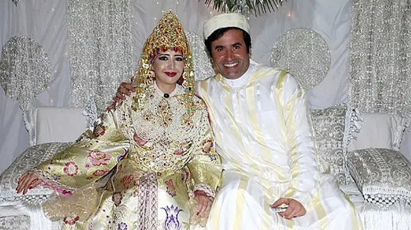 فیلم عجیب ترین و مجلل ترین عروسی را ببینید / عروس در میان جواهرات گم شده بود !