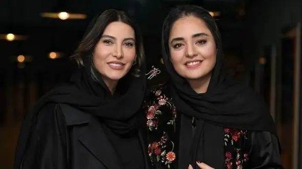 فیلم / درخشش بازیگران ایرانی با مدل مانتو های مزونی و استایل آوانگارد در اختتامیه جشنواره فیلم شهر/ ریما رامین فر، هدی زین العابدین، صدف اسپهبدی، فریبا نادری، نرگس محمدی، لباس راهبه روشنک گرامی و...