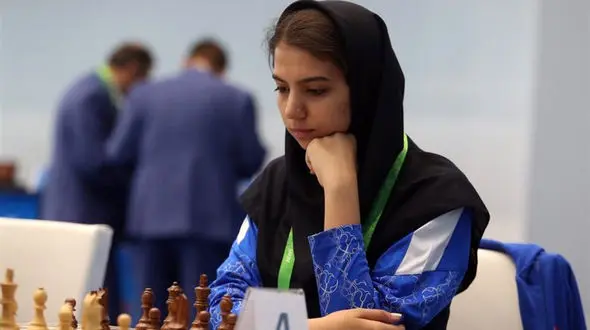 چک سایپا برای خانم سرشناس دردسر ساز شد ! / بدقولی سایپایی ها 2 ساله شد + سند