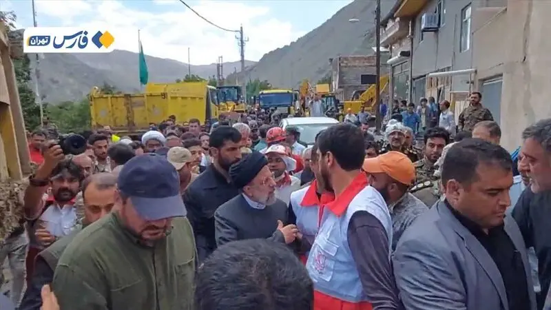 حضور رئیس جمهور در مناطق سیل‌زده فیروزکوه 1
