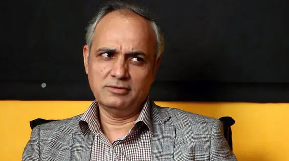  آقای پزشکیان این لکه را از دامن خود پاک کنید / بسیاری از مداحان و منبری‌ها، احادیث و روایات کذب را نشر می‌دهند آیا می نوان آنها مجازات کرد؟