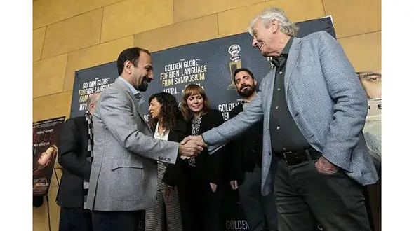 تلاش برای اکران فیلم فروشنده مقابل سفارت امریکا در لندن