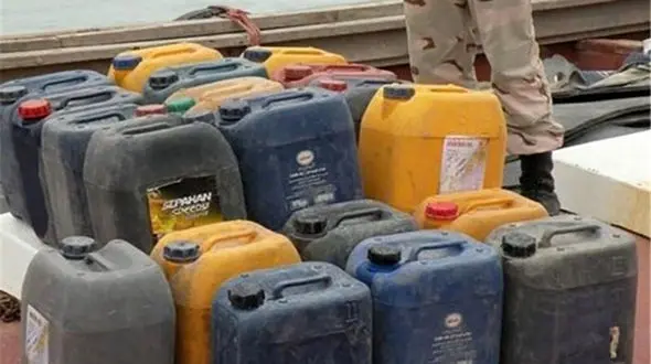 توقیف 2 شناور حامل  گازوئیل قاچاق در میناب
