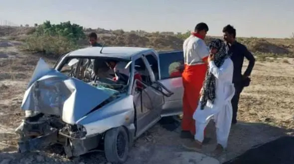 برخورد پراید با تیرچراغ برق سه مصدوم برجای گذاشت