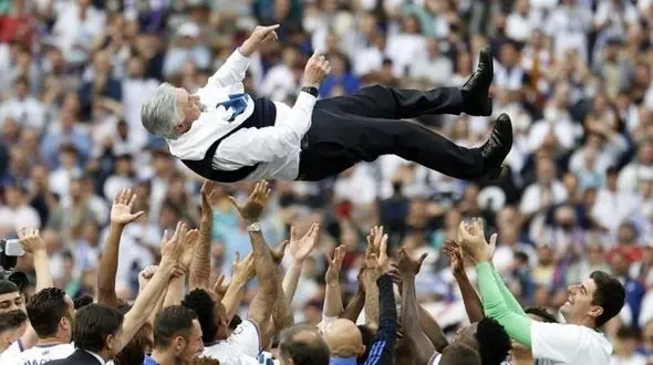 واکنش باشگاه رئال به قهرمانی کارلتو/هدیه ویژه کهکشانی ها به آنچلوتی +عکس