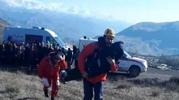 حادثه وحشتناک برای سرویس مدرسه ای در روستا /  در قزوین رخ داد