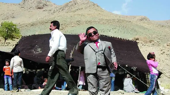  ازدواج مرد لرستانی با عروسی  یک متر بلندتر از خودش! + عکس های جنجالی !