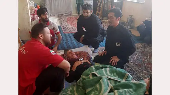 یک زن با سگ خانگی اش 3 روز در شمال گم شد + عکس ها