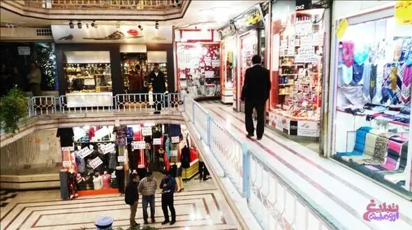 مغازه های پاساژ نور را متری 45هزار تومان به کسبه پلاسکو اجاره دادیم 