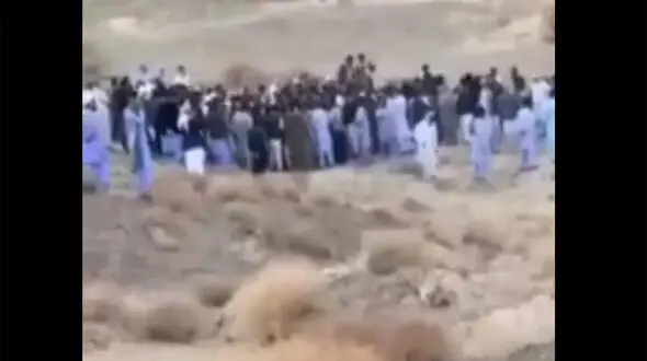 ببینید / لحظه پیدا شدن پیکر مولوی شهید عبدالواحدریگی + فیلم