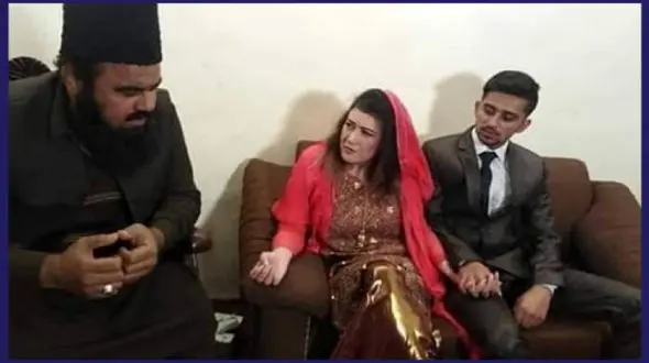 ازدواج پسر دانشجو با استاد 41 ساله اش+فیلم و عکس