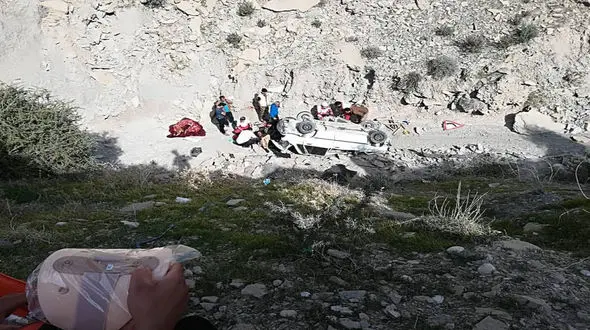 عکس / سقوط مرگبار  پراید به دره در برازجان