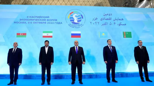 آنچه در سفر مخبر به روسیه گذشت/ نشست هم‌ اندیشی با 100فعال اقتصادی روسیه