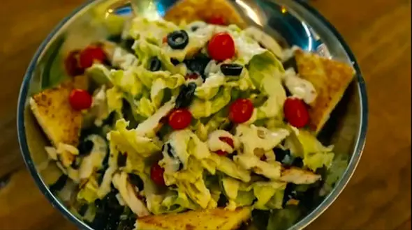 سالاد سزار یک سالاد پرطرفدار + فیلم