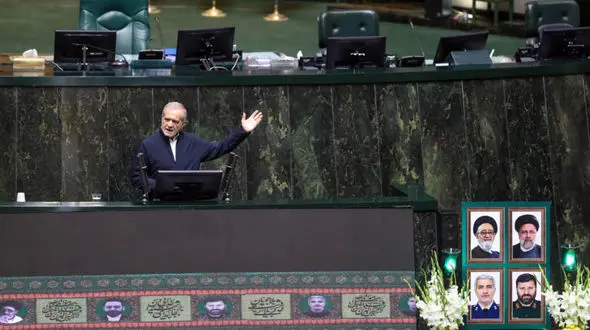 پزشکیان: زندگی معمولی شهید رئیسی، پاسخی کوبنده به ادعاهای دشمنان