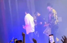 بمب وایرال شده سهراب پاکزاد با آهنگِ کاش تو رو زودتر می دیدم خوشگل مو مشکی، در کنسرت کانادا +فیلم