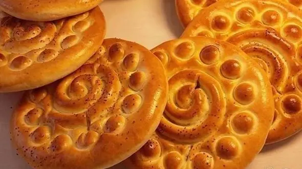 کلوچه فومن چطور پخته می شود؟ + فیلم 