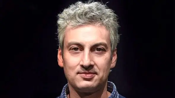 رونمایی از همزاد قجری ارژنگ امیرفضلی در عکس های لورفته از کاخ گلستان/ چقدر شبیه هم هستن+عکس