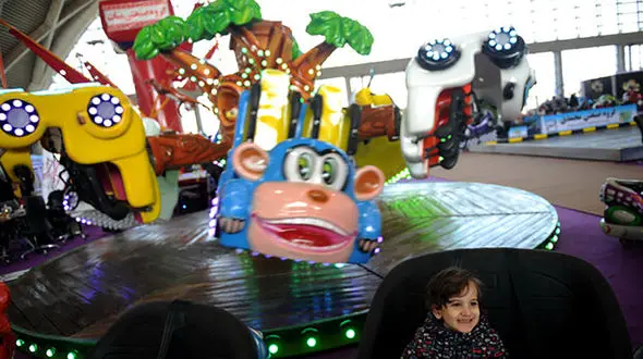 مرگ دردناک دختر 6 ساله در شورابیل / او از قطار افتاد + عکس