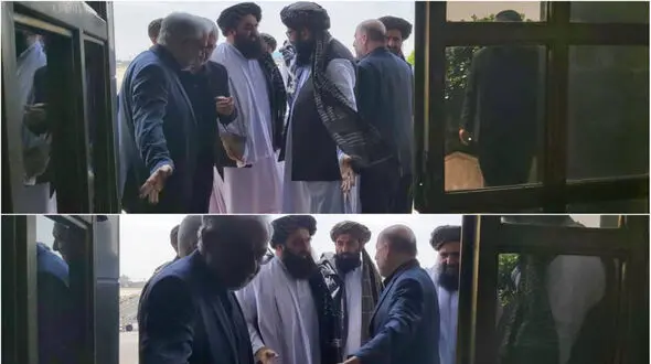 هم در برابر شکنجه عکاس ایرانی و هم در آدم ربایی طالبان سکوت کردید!