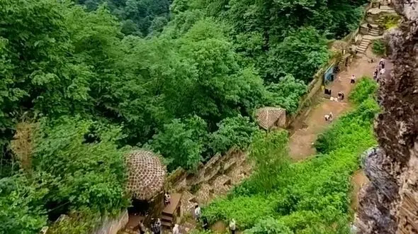 دو چهره از طبیعت ایران