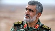عکس سفر در زمان / سردار حاجی زاده و سردار باقری 2 سردار شهید جنگ ۱۲ روزه، هنگام کار بر روی یک موشک ایرانی / ۳۸ سال پیش