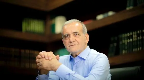 پزشکیان: اینکه گفته می‌شود موافقِ بنزین ۲۰ هزار تومانی هستم غلط است