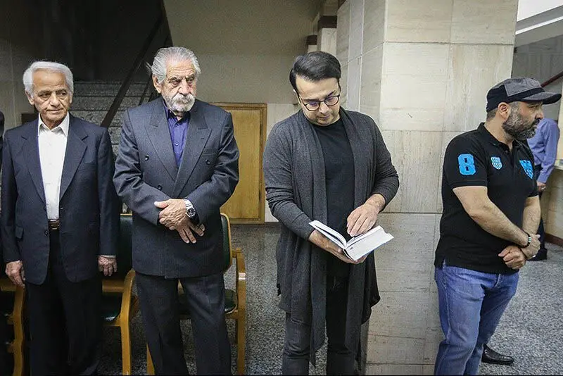 کدام ستاره ها در مراسم هفتمین روز درگذشت عارف لرستانی حضور داشتند